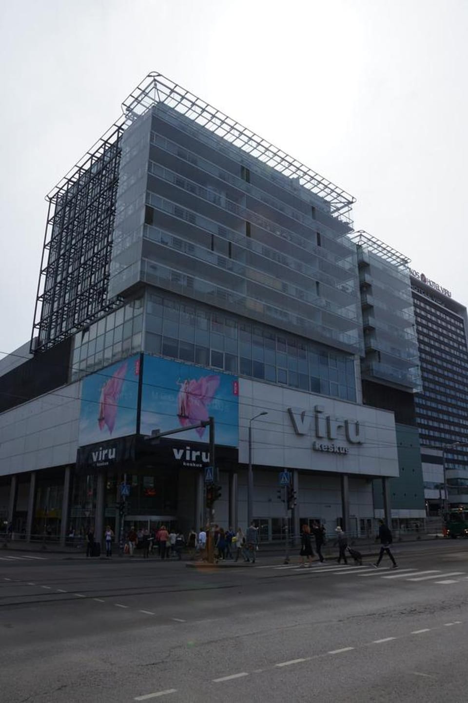 Facade/entrance