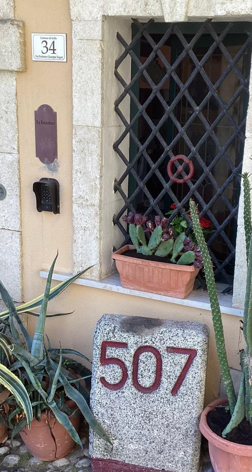 La Locandiera affittacamere Bed and Breakfast in Scilla