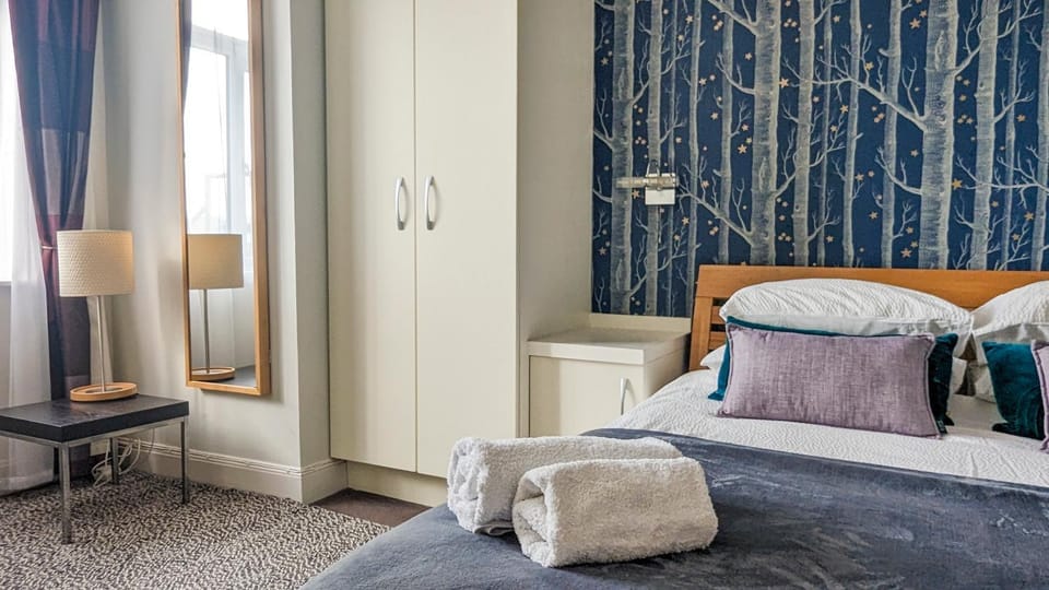 Bed, Bedroom