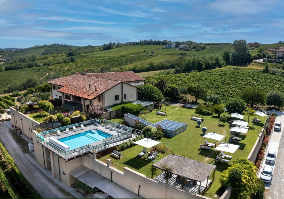 Property building, Bird's eye view