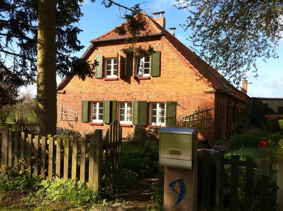 Property building, Spring