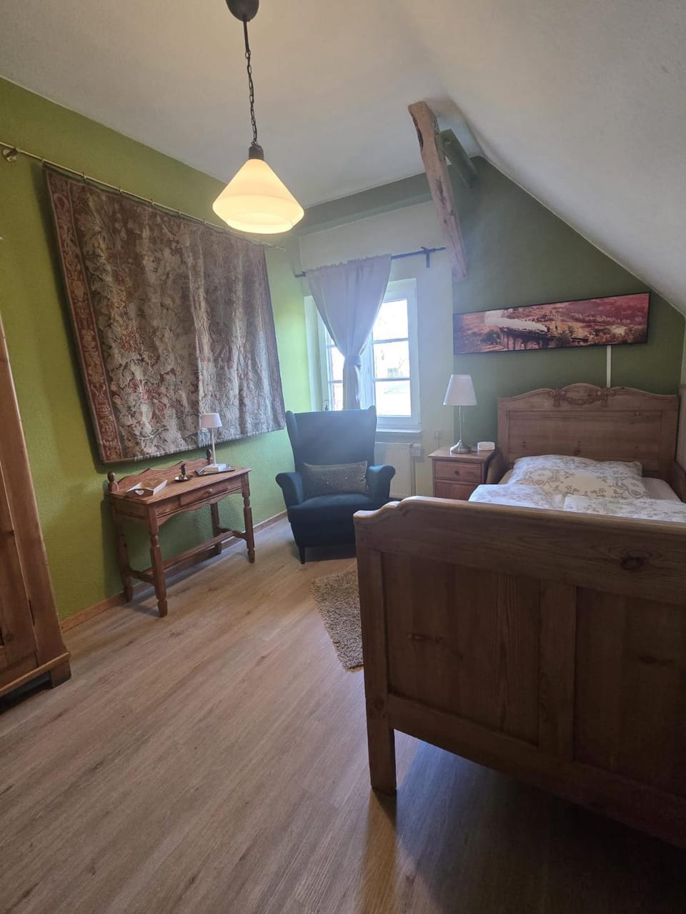 Photo of the whole room