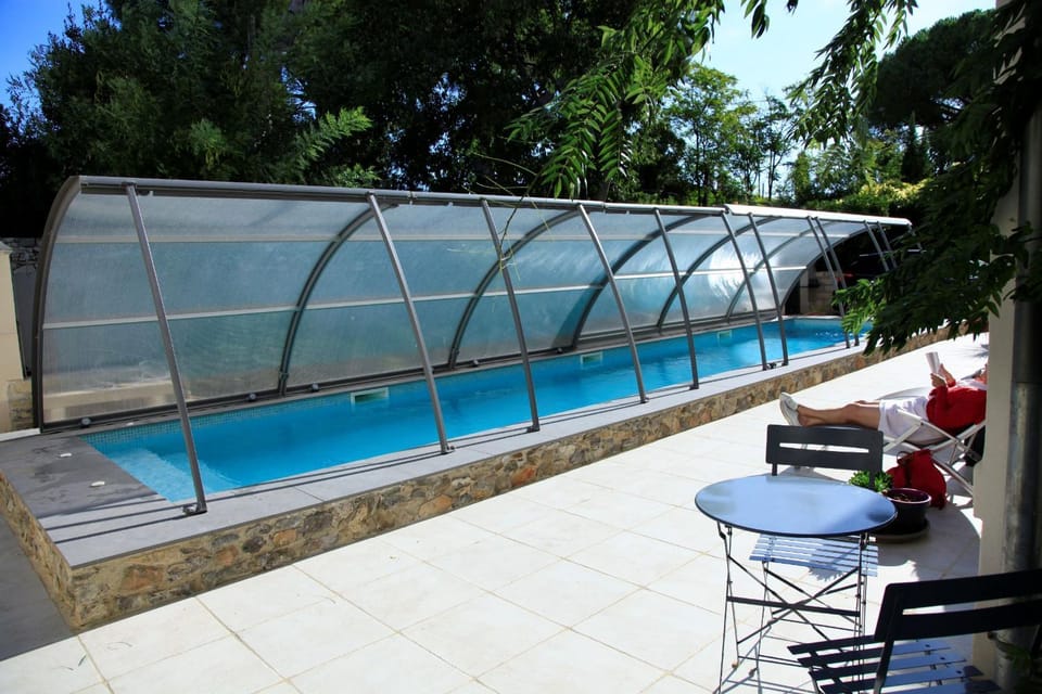 Property building, Swimming pool