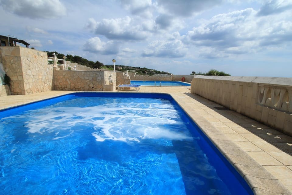 Nearby landmark, Natural landscape, BBQ facilities, Garden, Hot Tub, Solarium, Lobby or reception, Lounge or bar, Garden view, Landmark view, Pool view, Sea view, Swimming pool, Open Air Bath