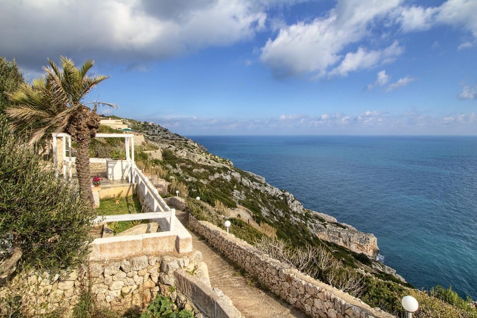 Property building, Facade/entrance, Garden view, Landmark view, Sea view