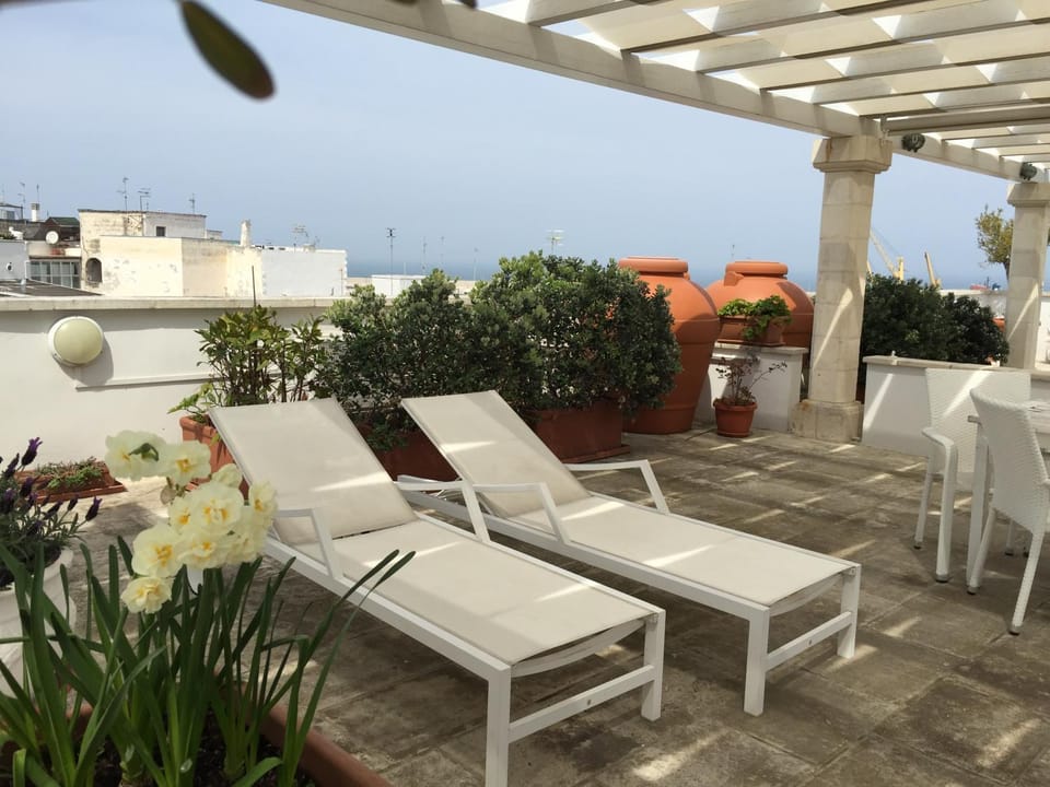 Balcony/Terrace, City view, Landmark view, Sea view