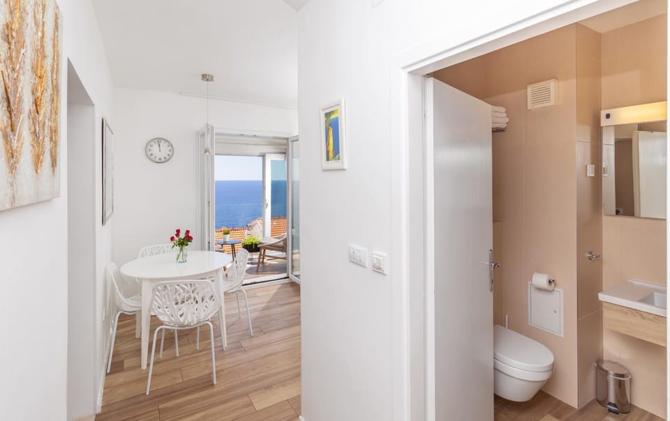 Toilet, View (from property/room)
