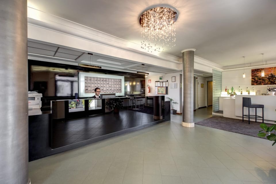 Staff, Lobby or reception