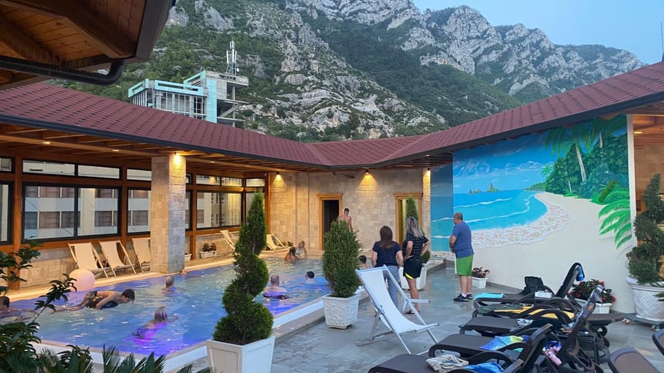 Swimming pool
