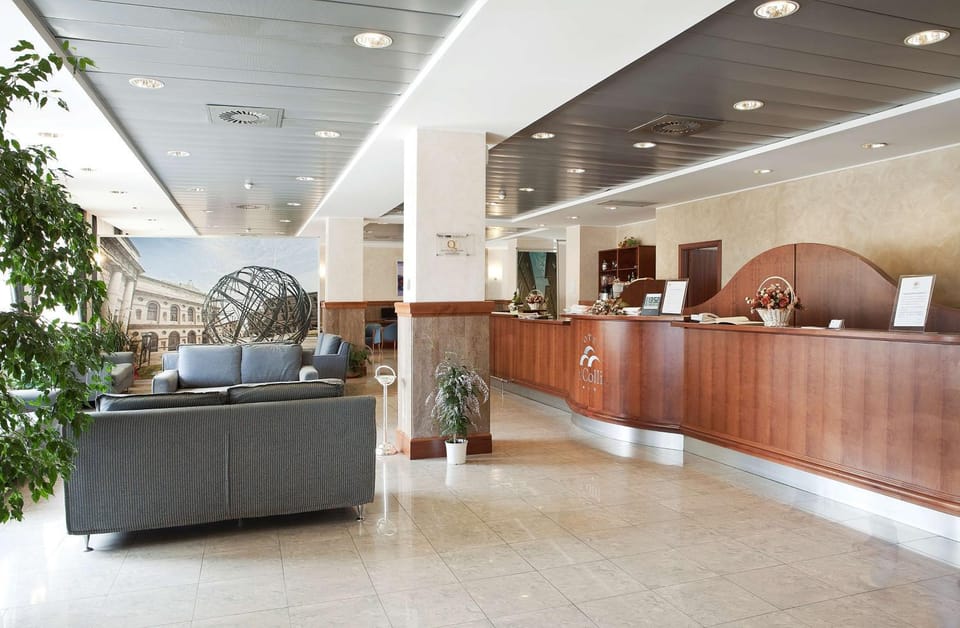 Lobby or reception, On site