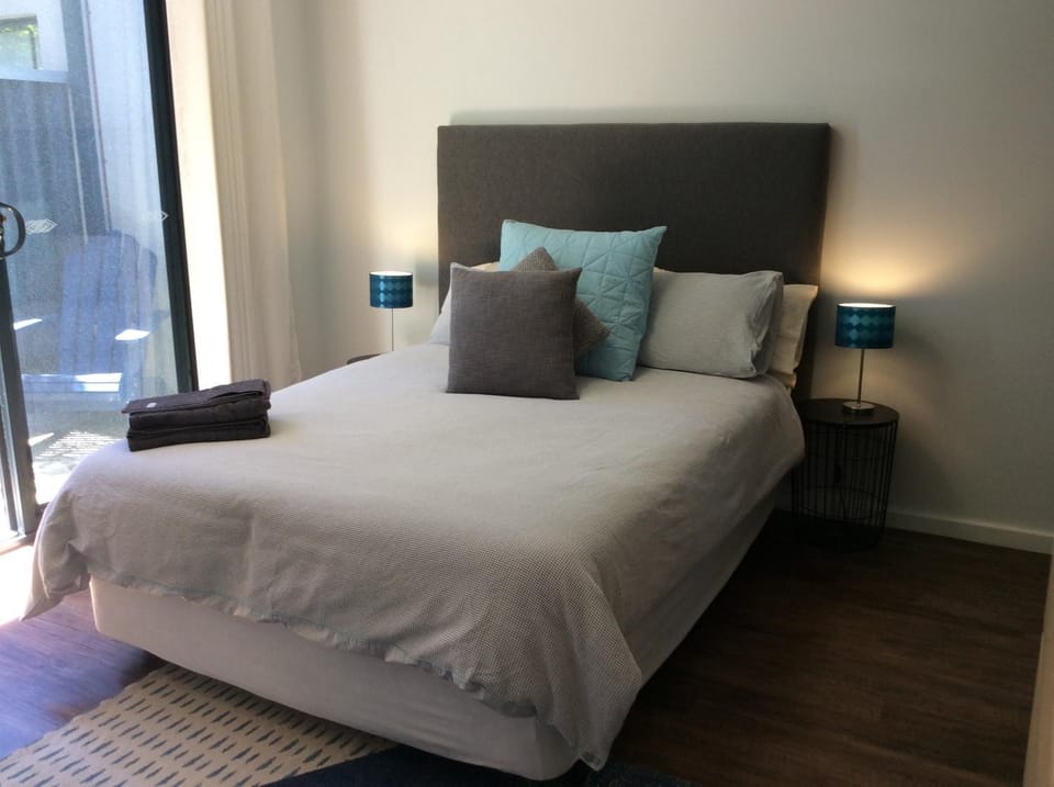 Bed, Day