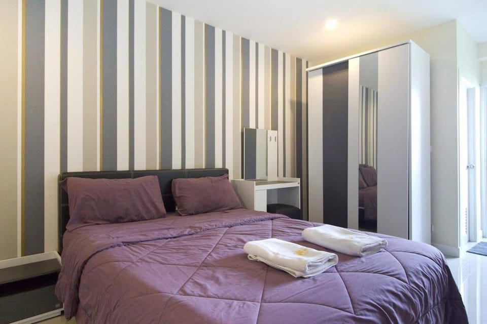 Bed, Bedroom, wardrobe
