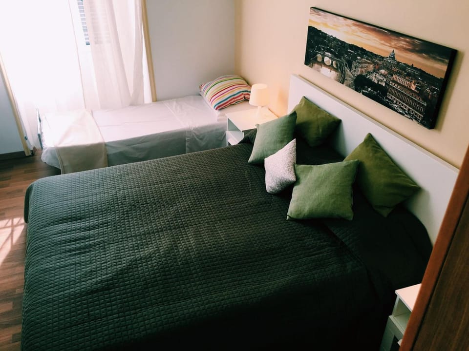 Property building, Bedroom, Family