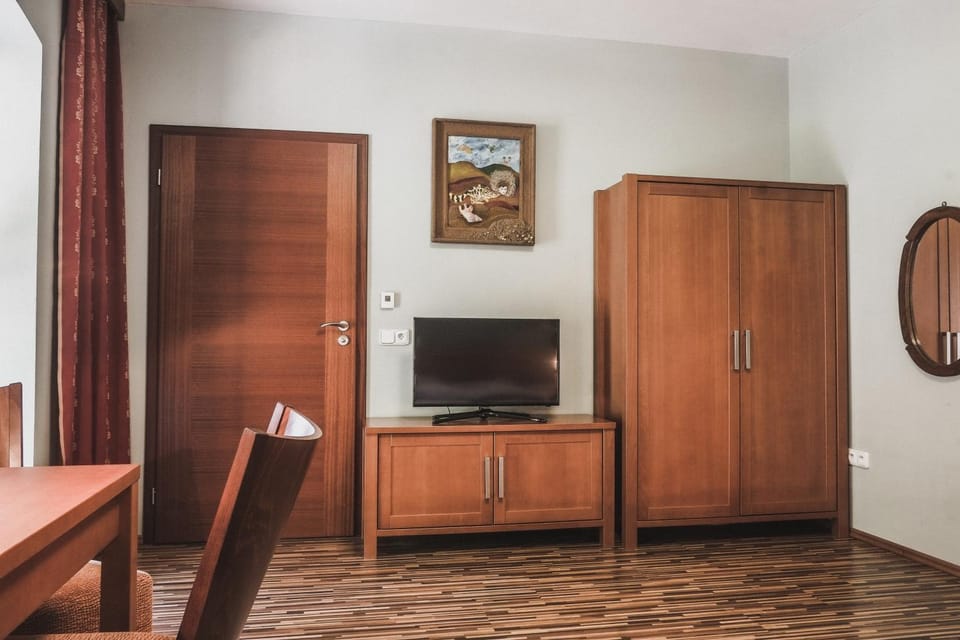 TV and multimedia, wardrobe