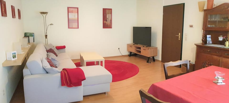 Living room, Photo of the whole room, Bedroom