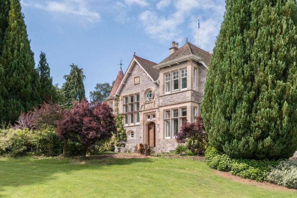 Property building, Day, Garden