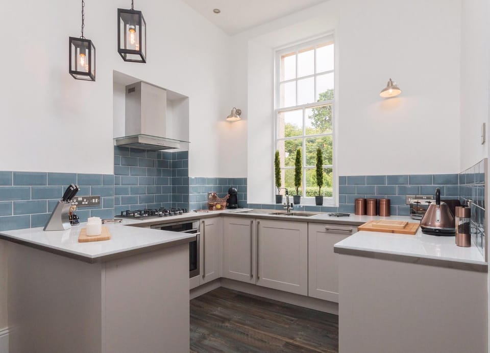 Day, Kitchen or kitchenette