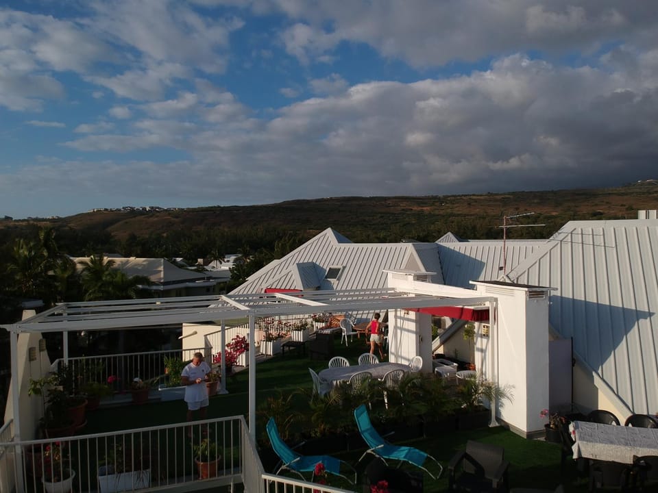 Property building, Balcony/Terrace