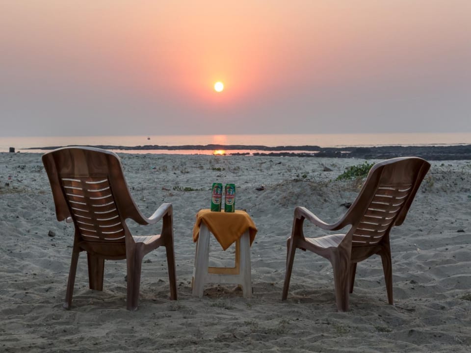 Neighbourhood, Beach, Sunset