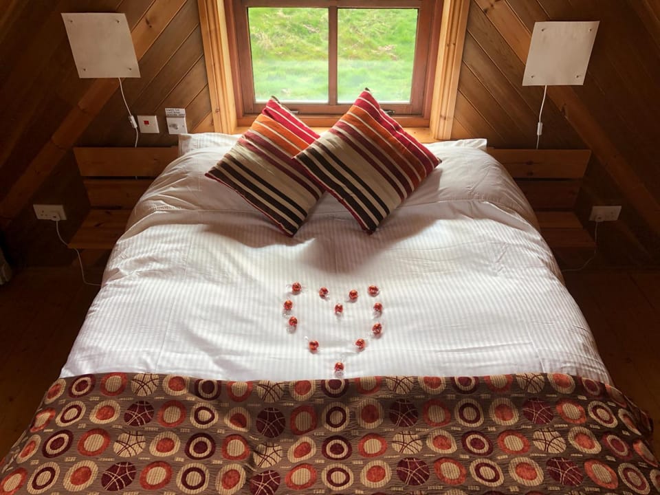 Bed, View (from property/room), Bedroom, Garden view, Mountain view, River view, Sea view