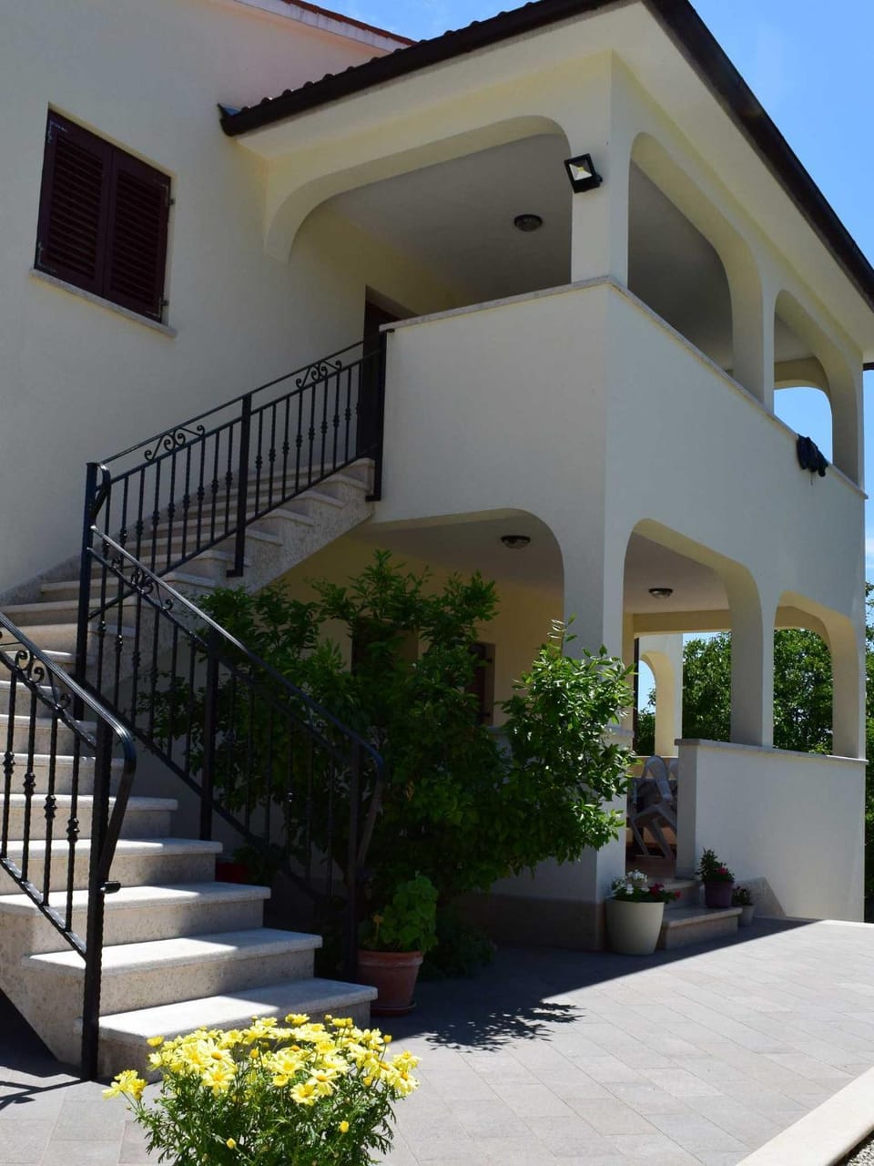 Property building, Day