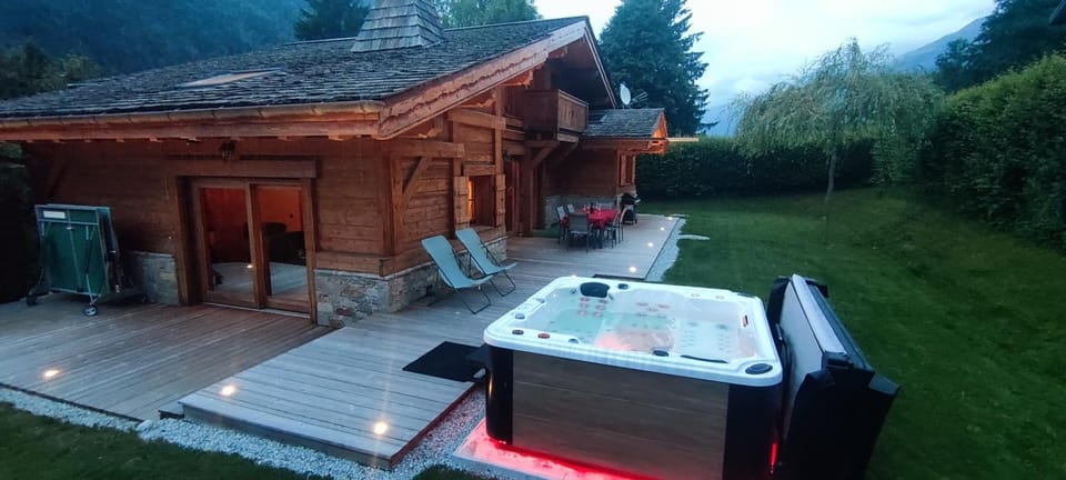 Chalet KIDOU, Grand Confort, nouveau SPA extérieur Chalet in Les Houches