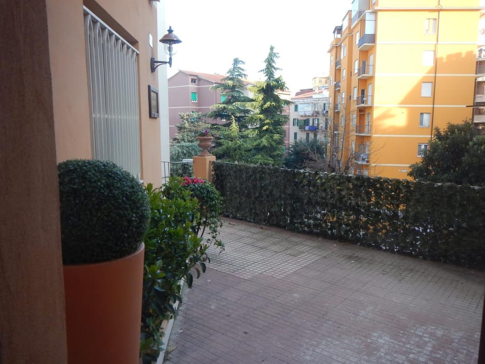 Neighbourhood
