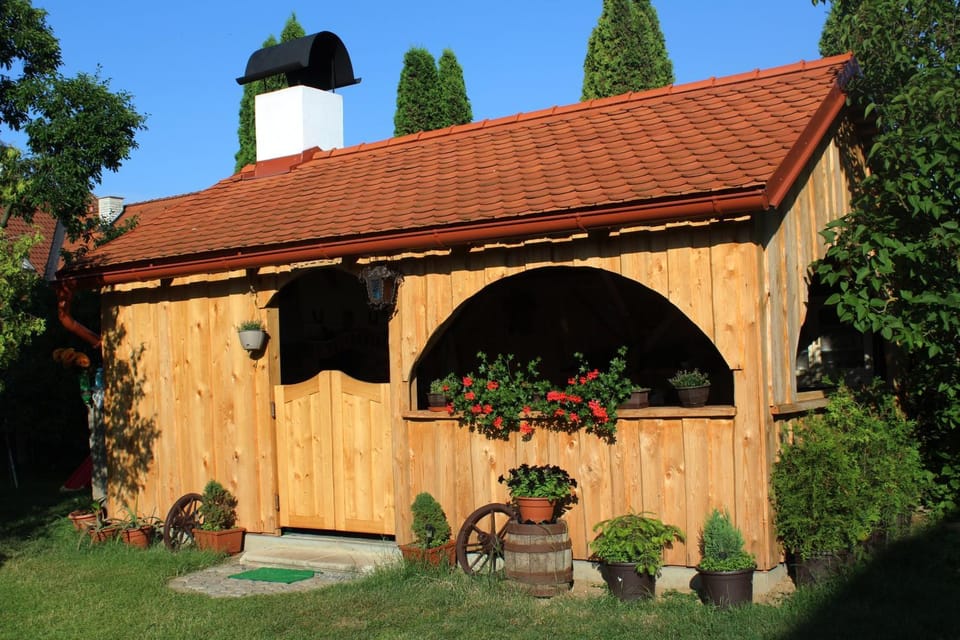 BBQ facilities, Garden