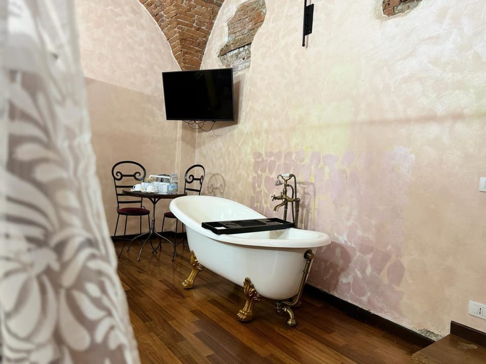 Luxury Corte dei Nobili Bed and Breakfast in Capannori