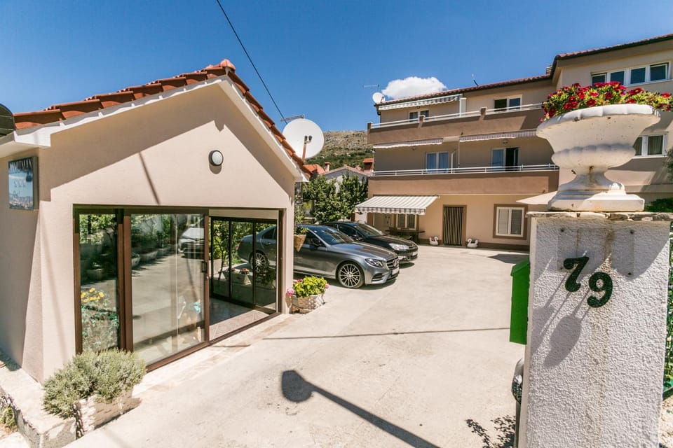 Facade/entrance, BBQ facilities