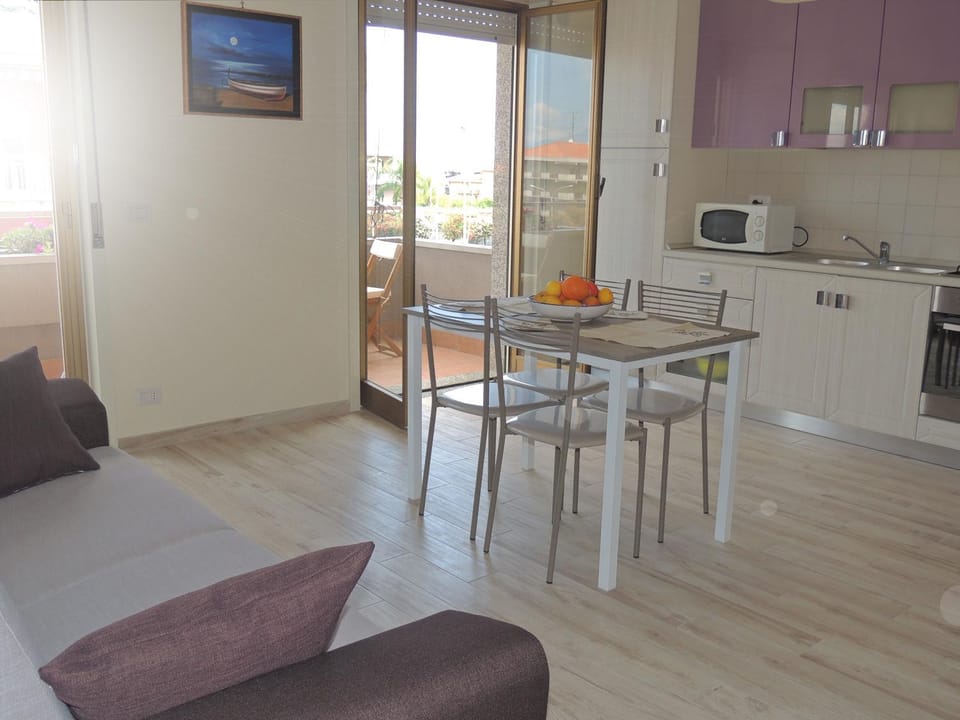 Communal lounge/ TV room, Communal kitchen