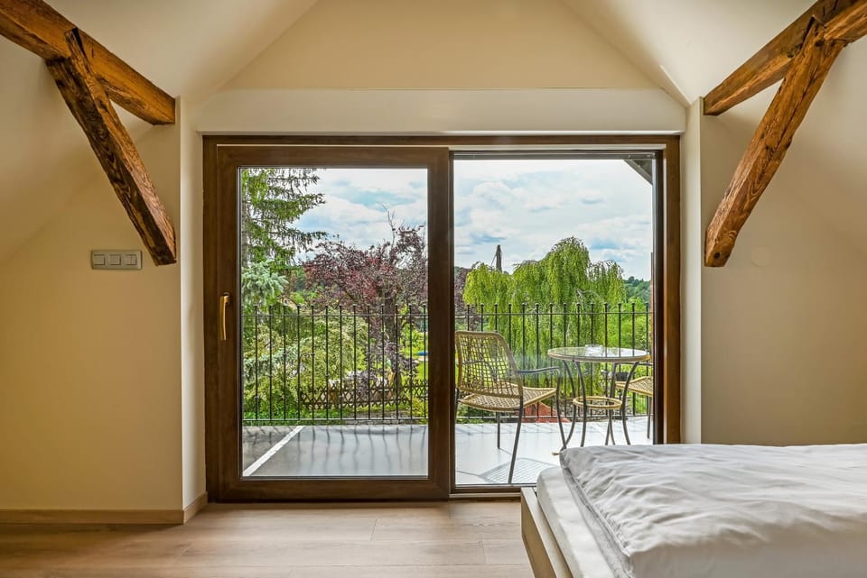 Natural landscape, Balcony/Terrace, Bedroom