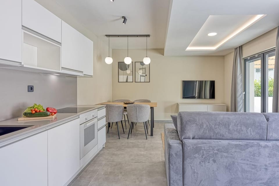Living room, Dining area, kitchen