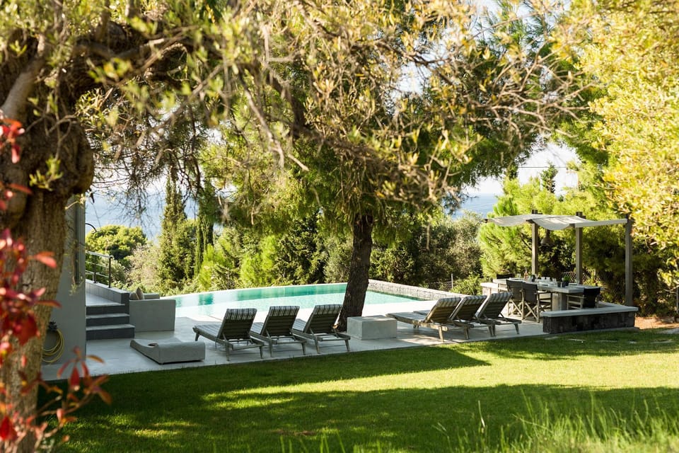 Garden, Sea view, Swimming pool, sunbed