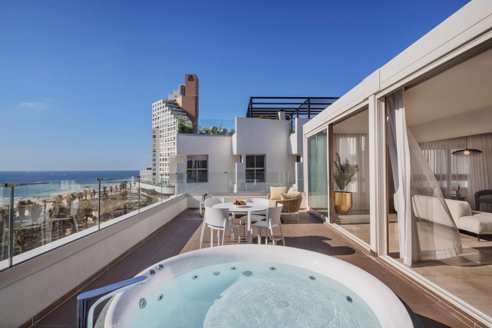Hot Tub, Balcony/Terrace