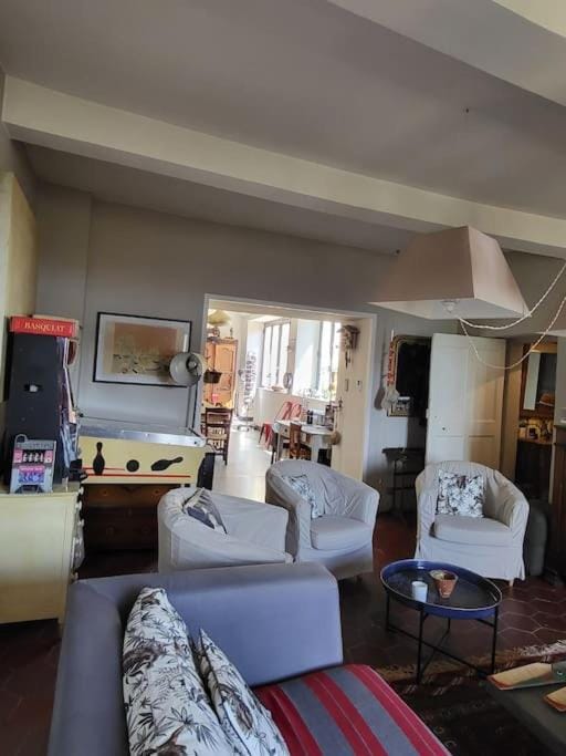 Communal lounge/ TV room, TV and multimedia