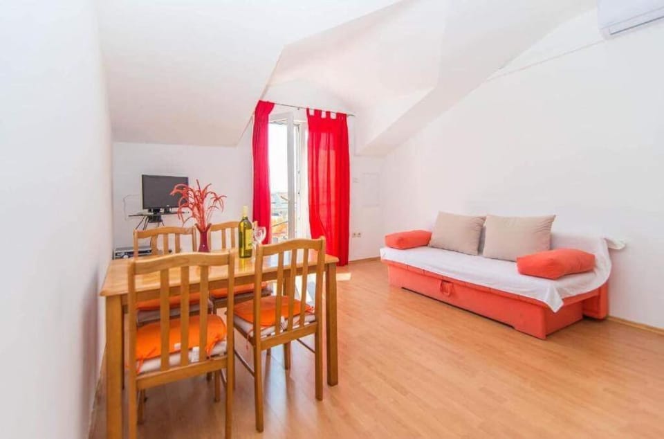 Apartmani Jerkin Vodice Apartment in Šibenik-Knin County, Croatia