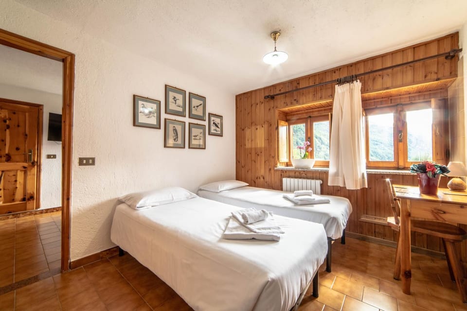 View (from property/room), Photo of the whole room