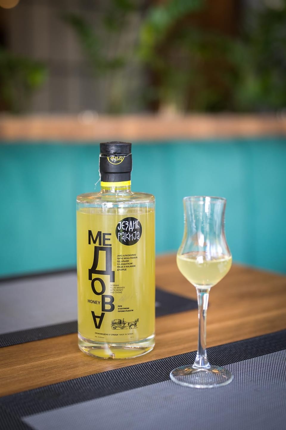 Lounge or bar, Drinks