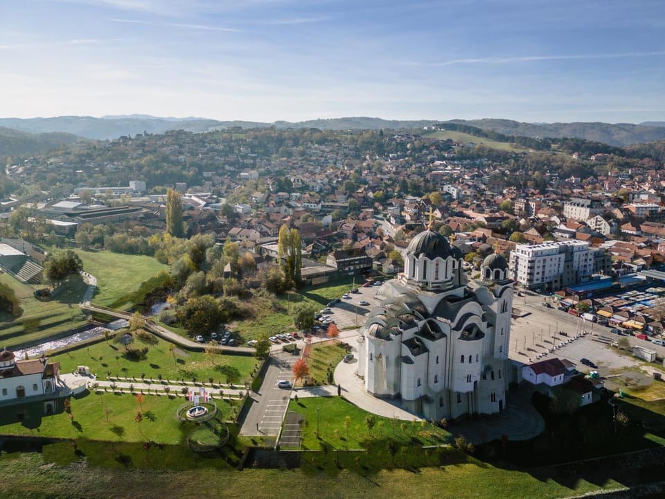 Property building, Nearby landmark, Day, Natural landscape, City view