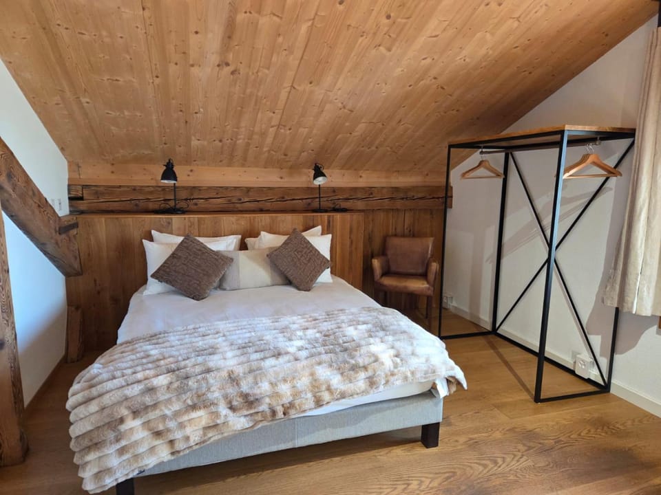 Bed, Photo of the whole room, Bedroom, wardrobe