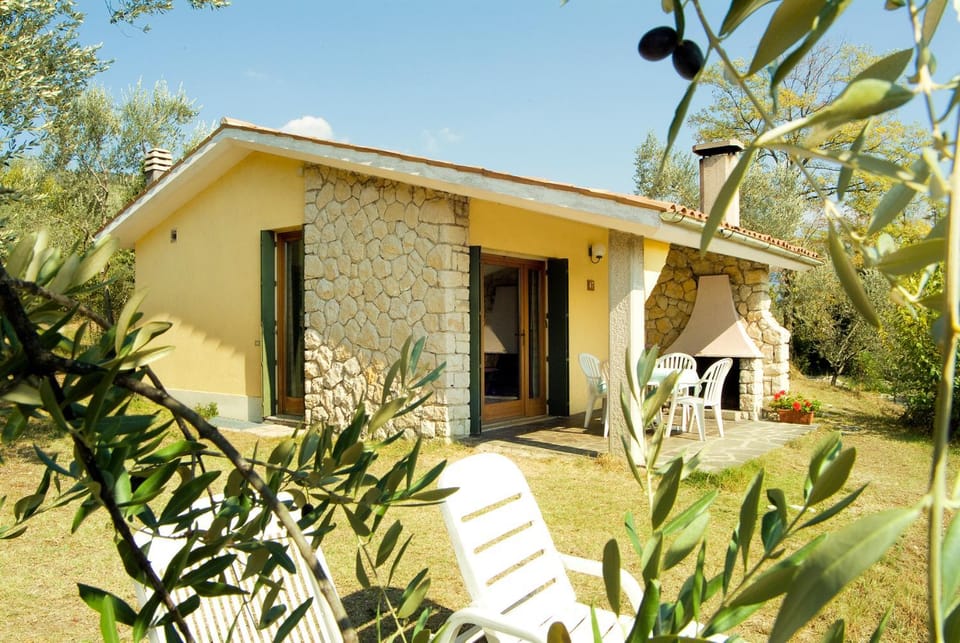 Property building, Day, Day