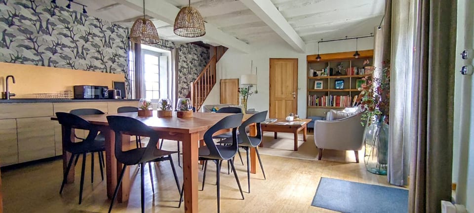 Living room, kitchen