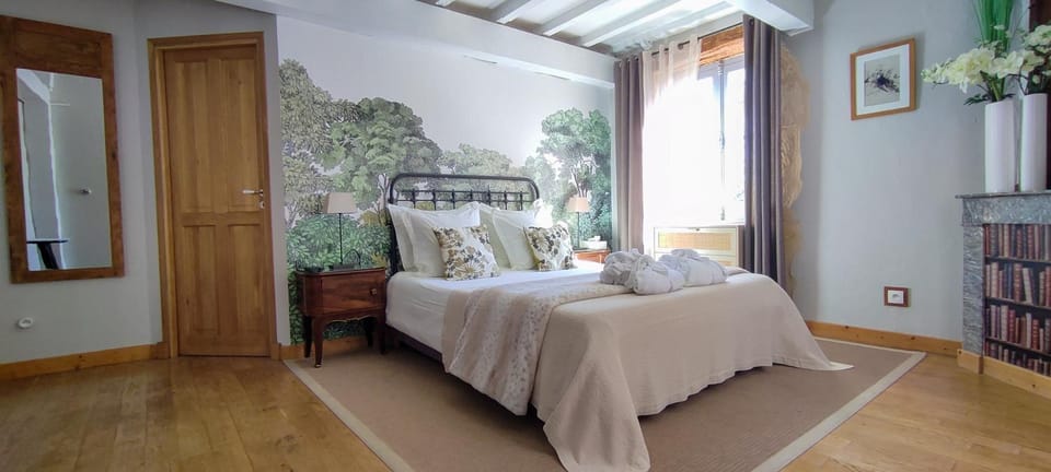 Property building, Photo of the whole room, Bedroom