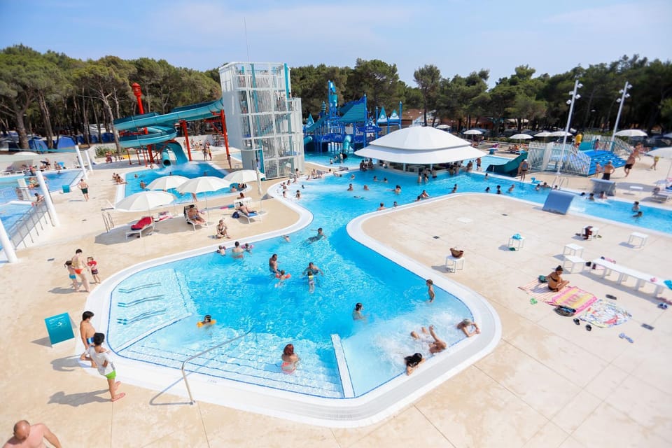 Aqua park, Swimming pool