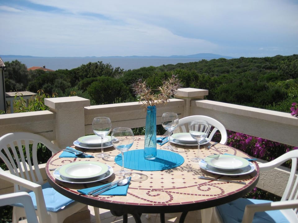 Balcony/Terrace, Decorative detail, Decorative detail, On site, Sea view