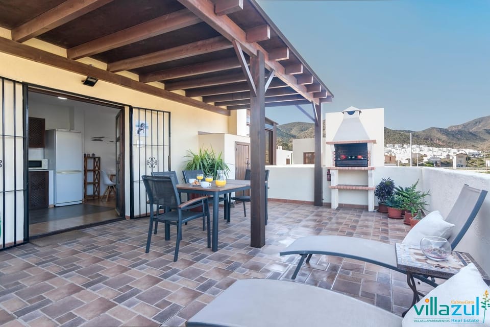 BBQ facilities, Balcony/Terrace, Dining area
