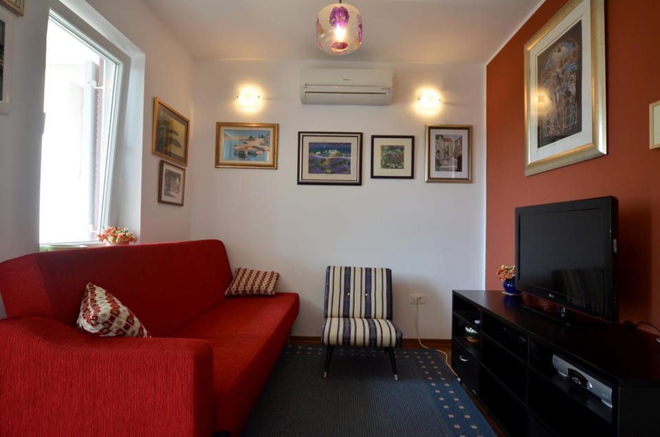 TV and multimedia, Living room