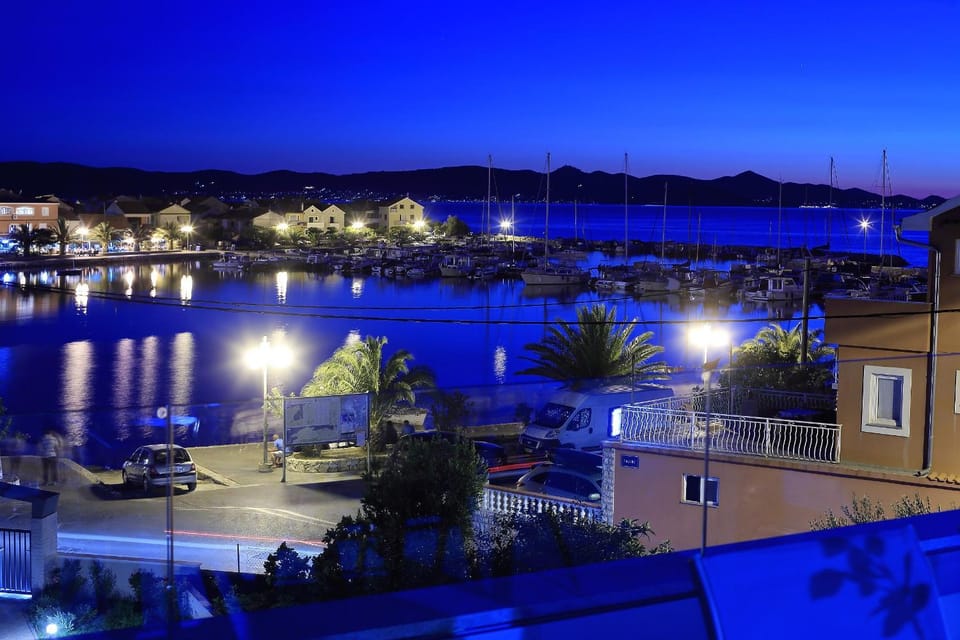 Night, Sea view