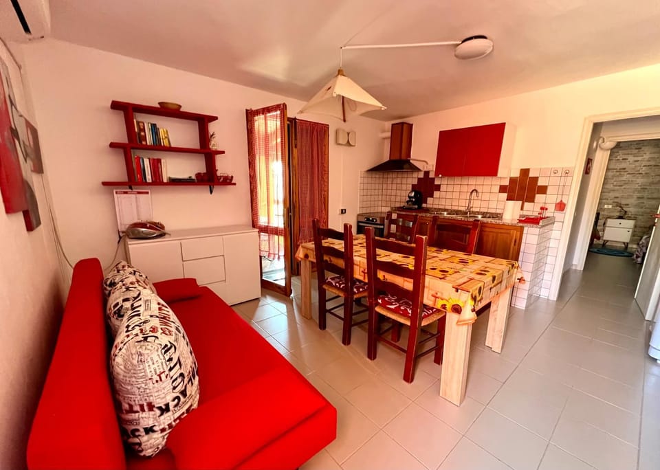 Kitchen or kitchenette, Living room, kitchen